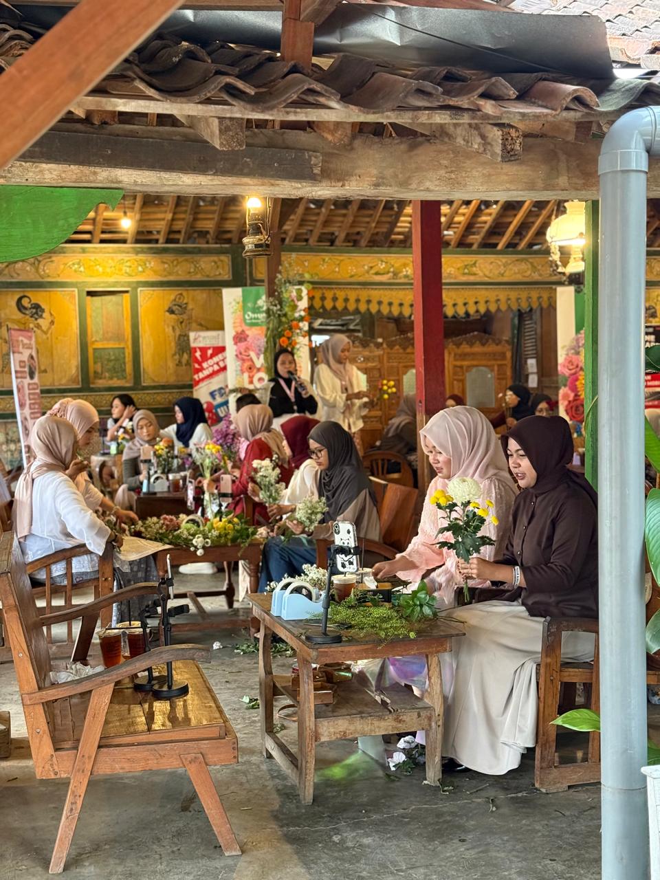 Kegiatan kelas Dama Florist